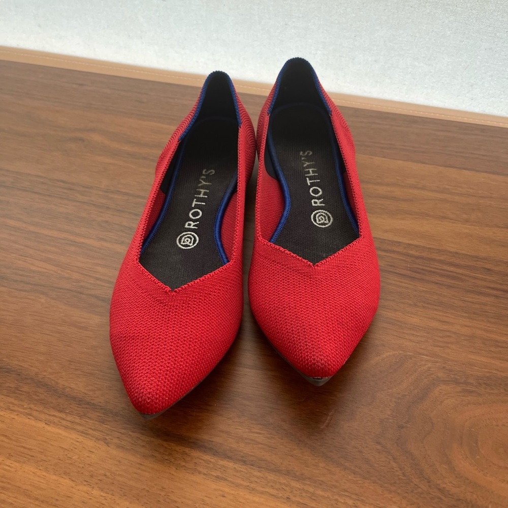 Rothy’s the Point Red size 9